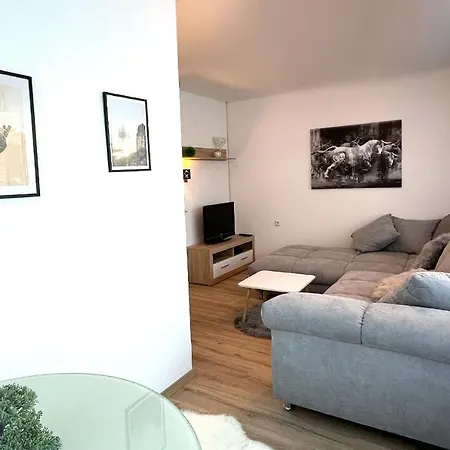 Apartament Schoene Ferienwohnung, Familienfreundlich 130m2 *