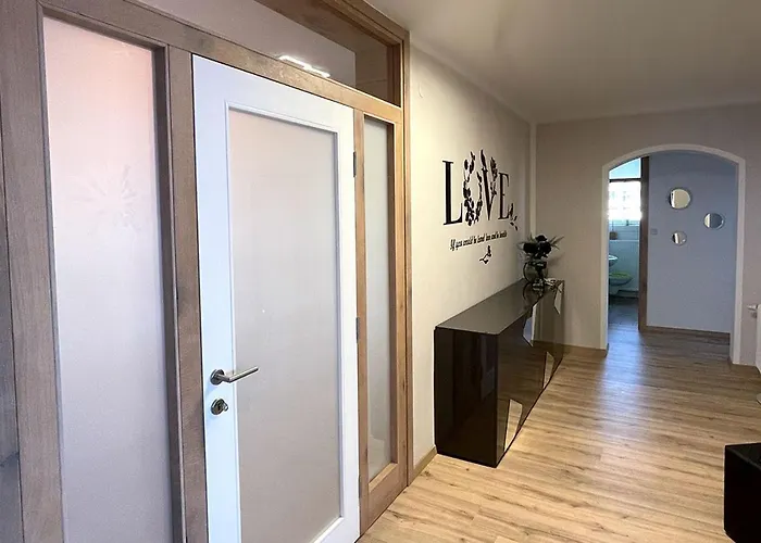 Schoene Ferienwohnung, Familienfreundlich 130m2 * גריפנבורג